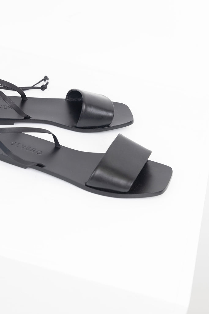 ELIS FLAT SANDAL -  BLACK